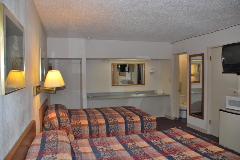 Thunderbird Motel Хилсборо Номер фото